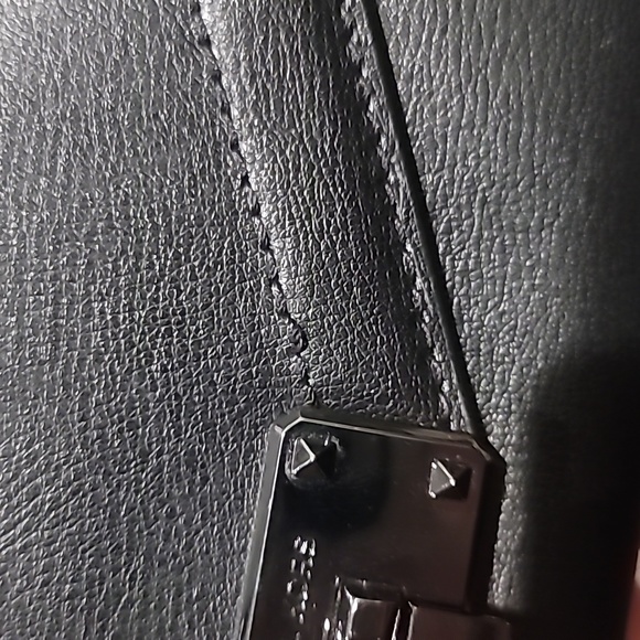 NWT Michael Kors Kinsley Crossbody with Matching Wallet - Picture 11 of 11